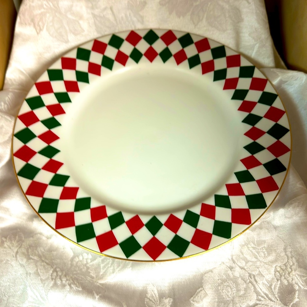 Set of 2 Strawberry Street Halo Dinner plates